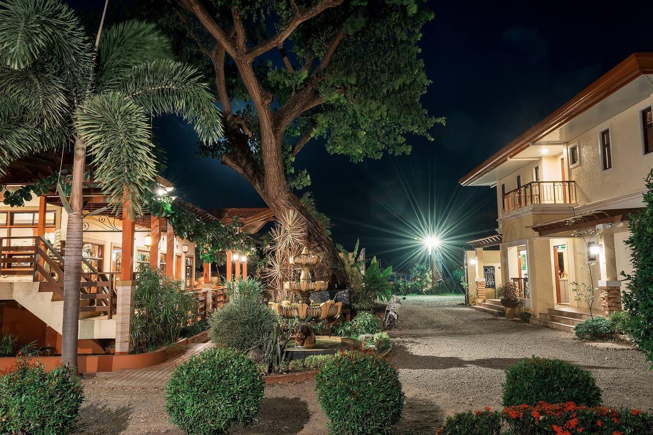 Maruyog'S Ridge Convention Center Hotel Quezon City Exterior photo