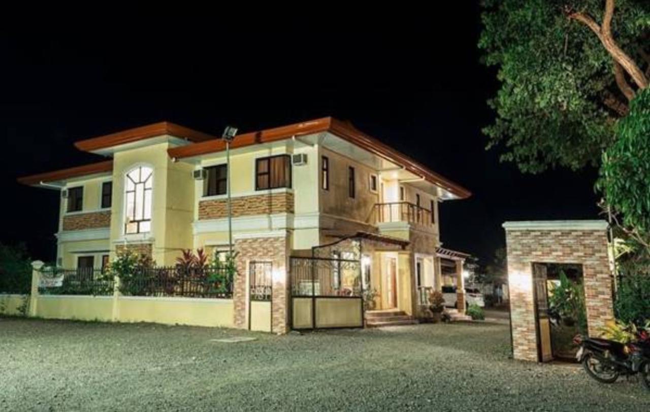 Maruyog'S Ridge Convention Center Hotel Quezon City Exterior photo